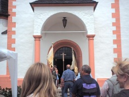 R�ckkehr zur S�lzer Kirche